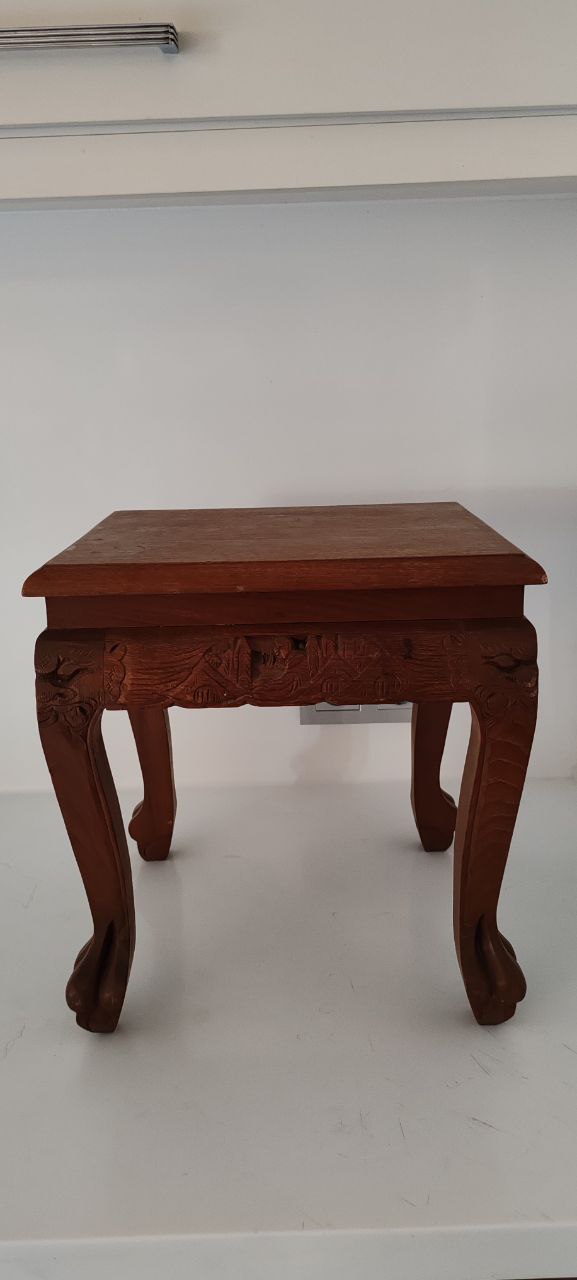 Pair of Hand-Carved Solid Wood Accent Tables – 34x31x35 cm