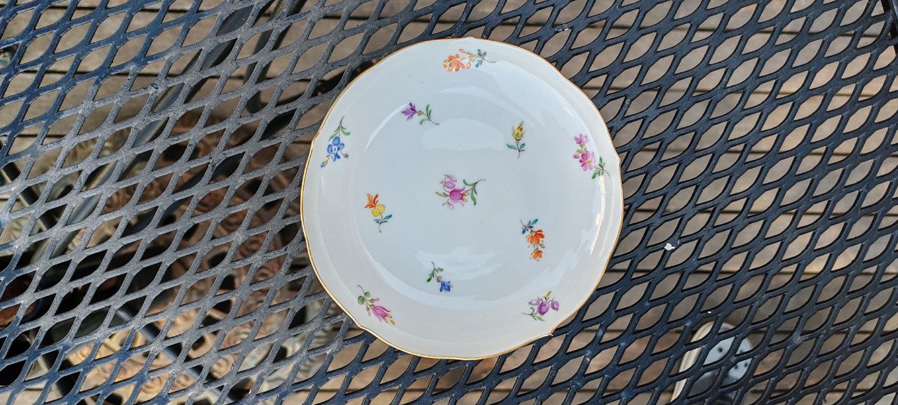 Vintage Meissen Hand-Painted Floral Porcelain Plate – 14cm