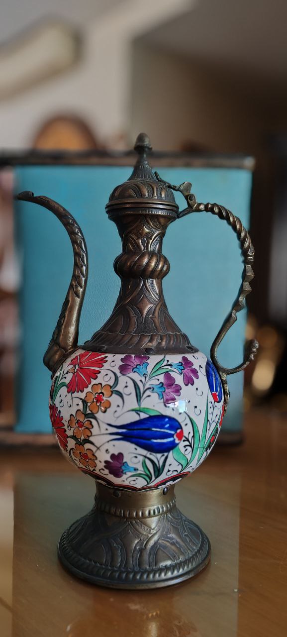 Iznik Ceramic Tombak Ewer – Hand-Painted Floral Tulip Design – 38x20 cm