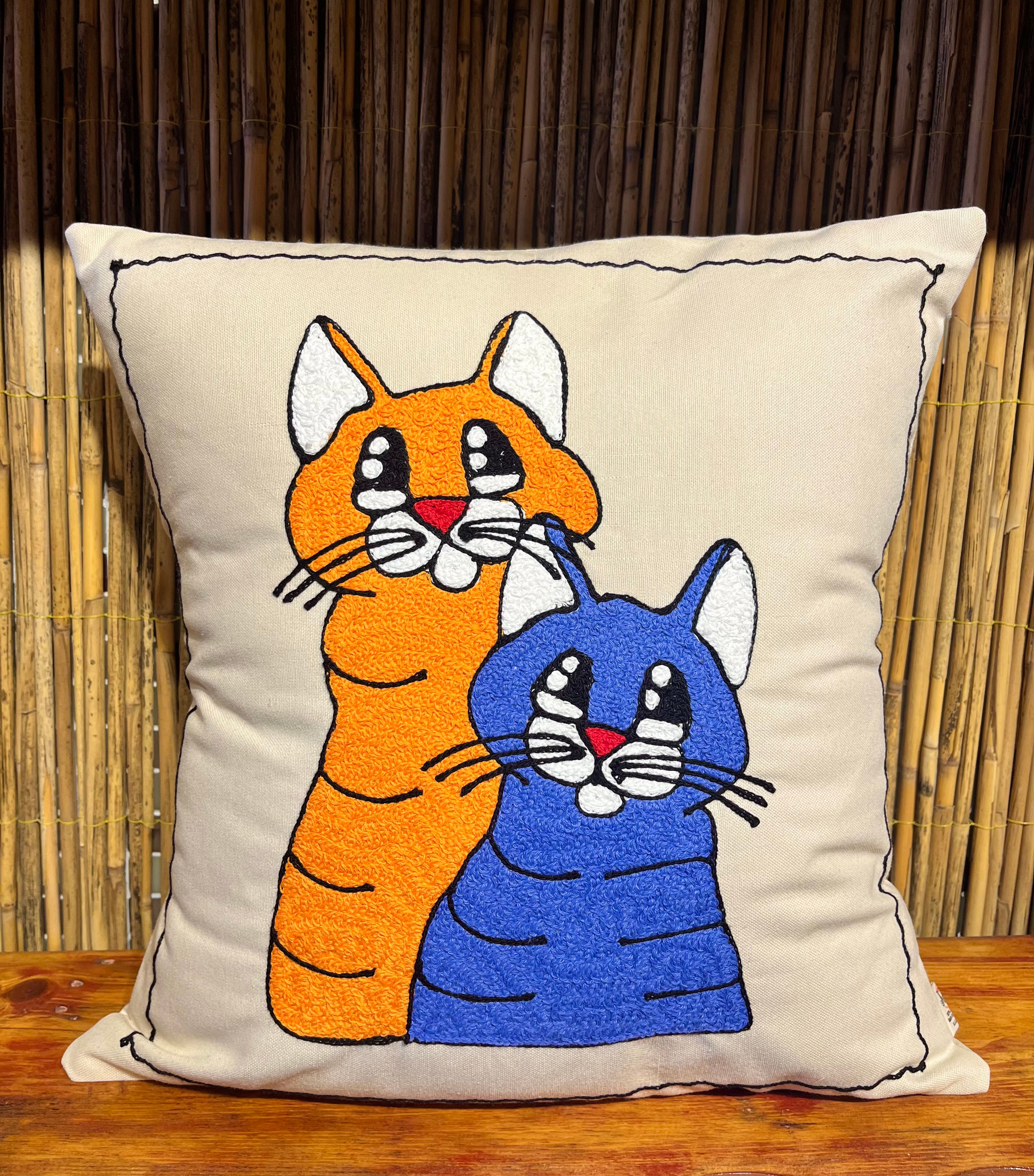 Suzeni Heritage Cushion Collection 4222