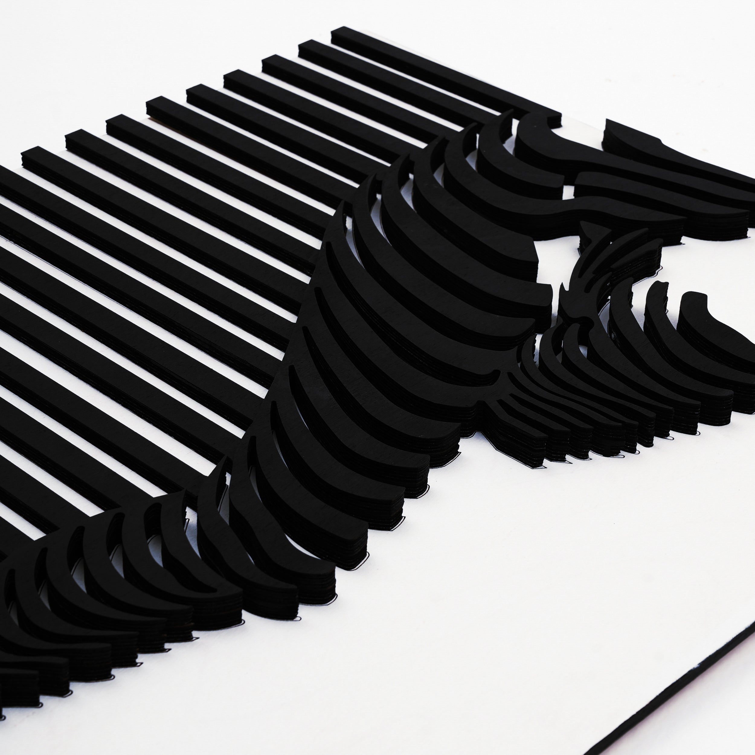 Line Woman   / Wooden Tiered Table