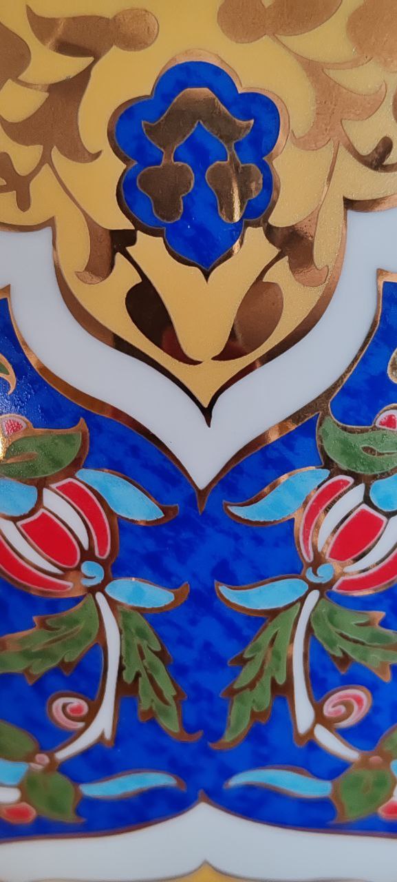 Kütahya Porselen Hand-Painted Lidded Jar – 30x20 cm – Signed by Emine (2017)