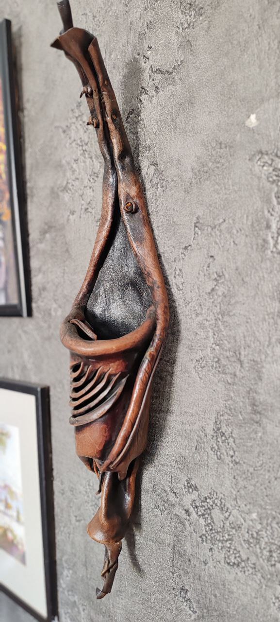 Handcrafted Leather Wine Holder – Wall Hanging – 60x15 cm