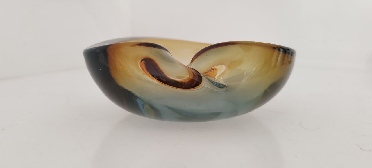 Flavio Poli for Murano – Sommerso Art Glass Bowl – Amber and Blue – 1960s