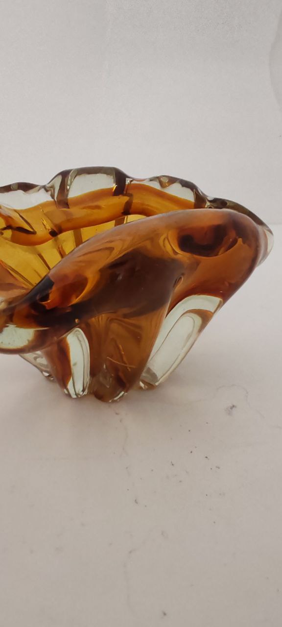 Vintage Amber Murano Art Glass Bowl – Ribbed Petal Design – 1960s