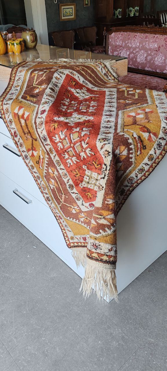 Vintage Turkish Milas Rug – 130x90 cm – Geometric Prayer Motif