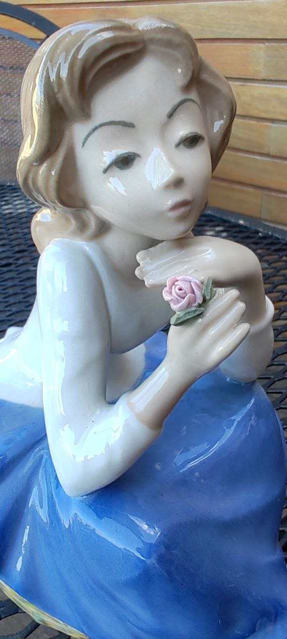 Vintage Tengra Porcelain Figurine – Girl with Rose – Hand-Painted – 20 cm
