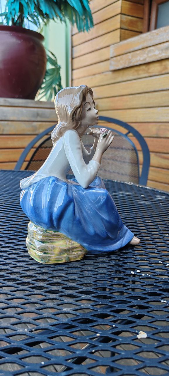Vintage Tengra Porcelain Figurine – Girl with Rose – Hand-Painted – 20 cm