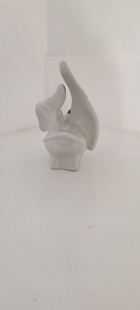 Vintage German Porcelain Seagull Figurine – Crossed Hammers Mark – 18x15x11 cm