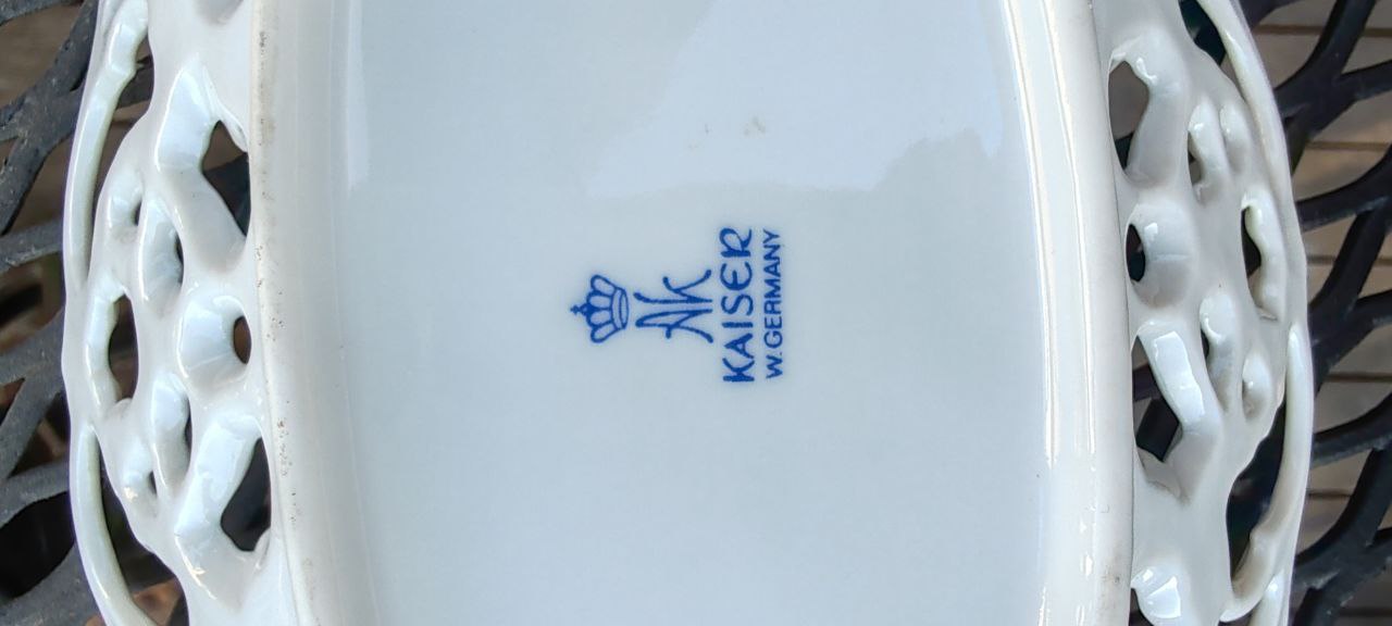 Vintage Kaiser W. Germany Reticulated Porcelain Bowl – White Glazed – 21x13x4 cm