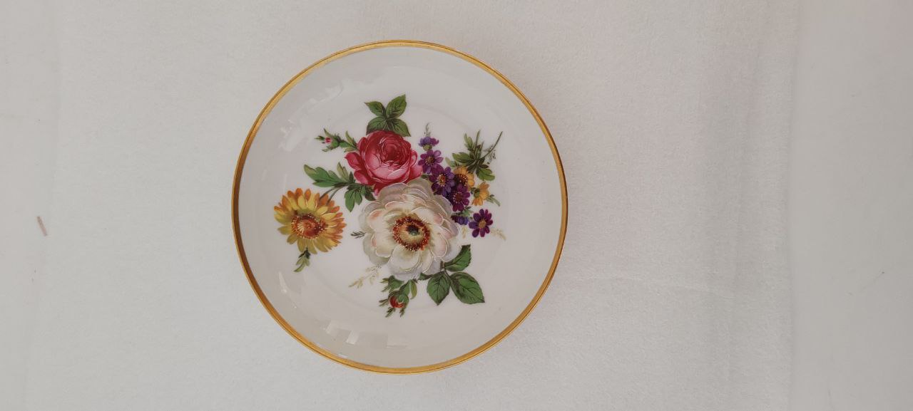 Kaiser Germany Small Floral Porcelain Dish – Hand-Painted with Gold Trim – 11 cm