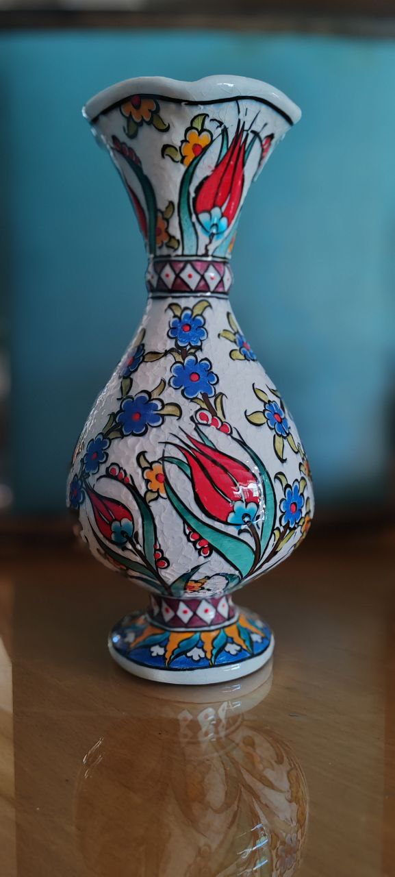 Iznik Ceramic Vase with Pomegranate & Tulip Motifs – Hand-Painted by Sade