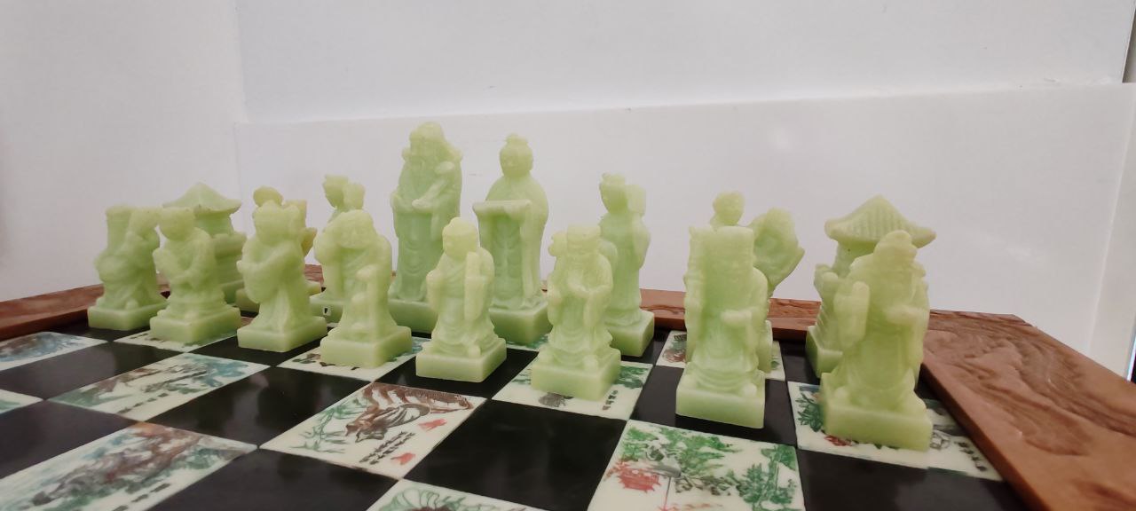Chinese Soapstone Chess Set with Hand-Painted Board – 46x6 cm, King 9 cm