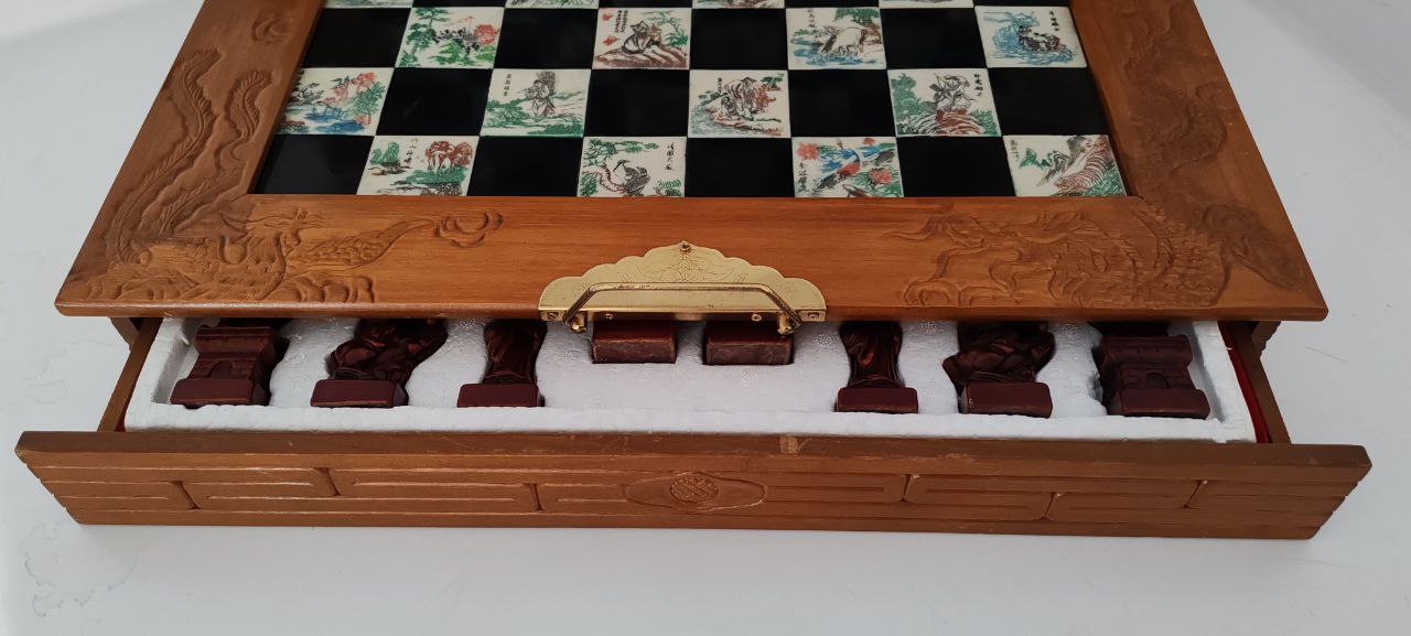 Chinese Soapstone Chess Set with Hand-Painted Board – 46x6 cm, King 9 cm