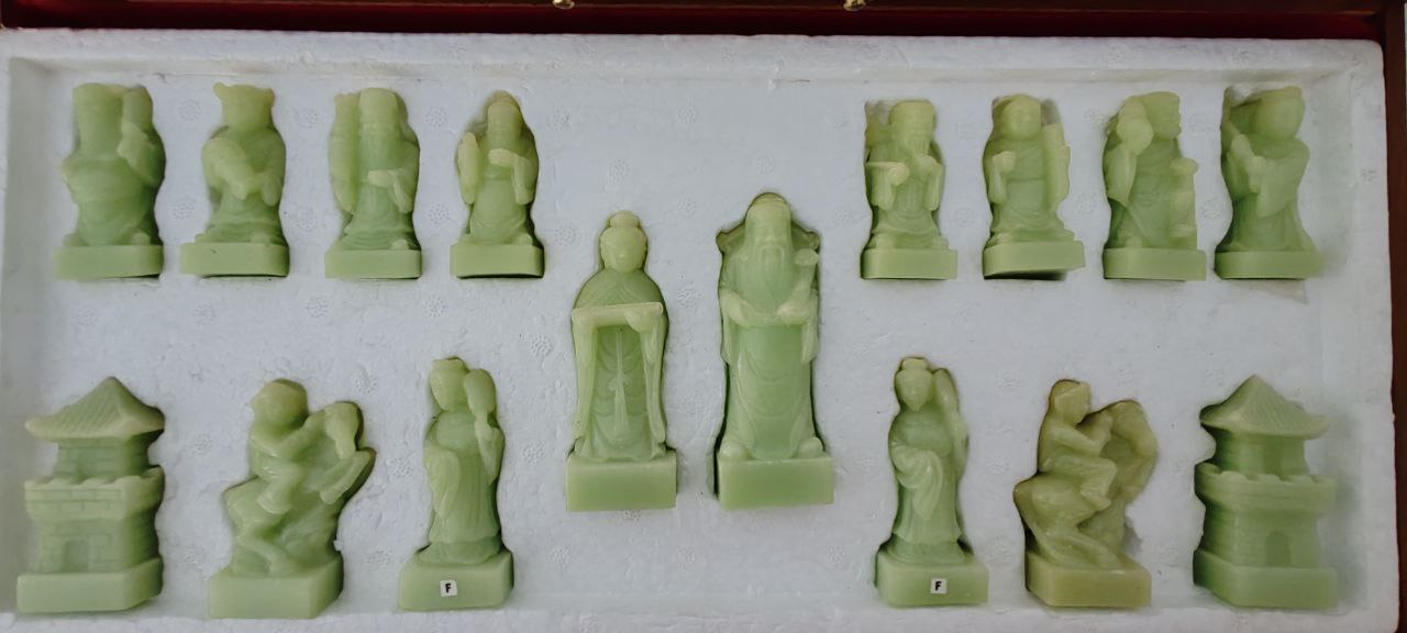 Chinese Soapstone Chess Set with Hand-Painted Board – 46x6 cm, King 9 cm