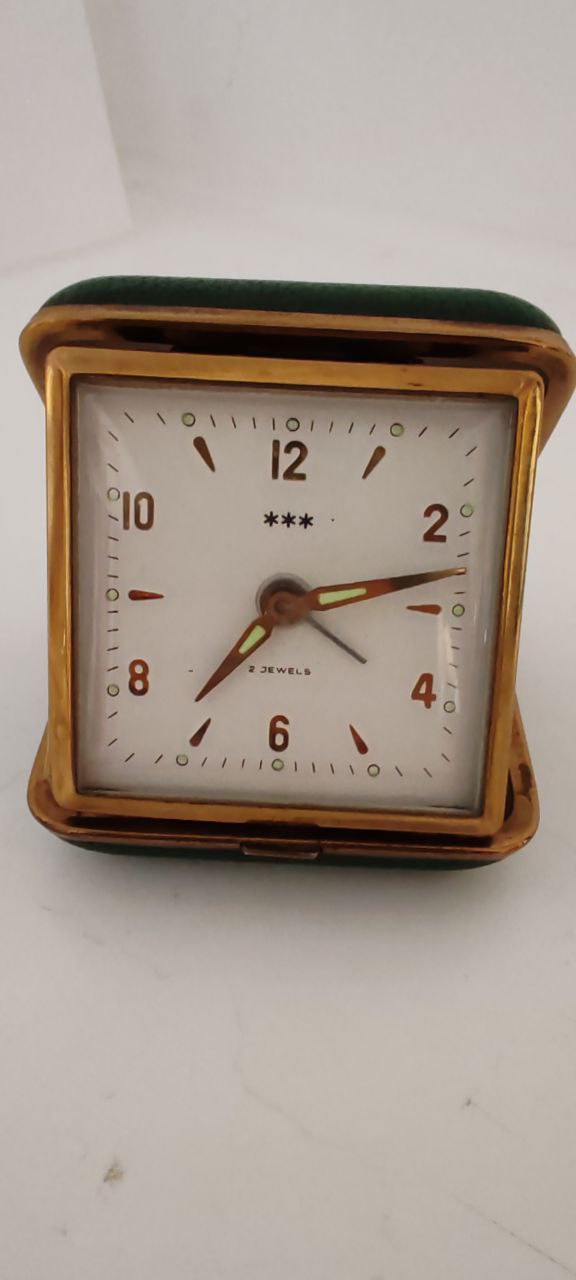 Vintage Foldable Travel Alarm Clock in Green Leather Case – Mechanical Wind-Up
