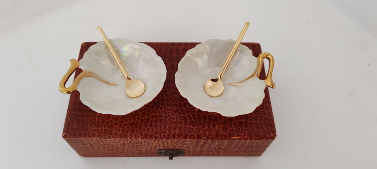 Vintage Limoges France Signed Porcelain & Mother of Pearl Dish Set – Gilded Miniature Server with Spoon – Original Box – 16x9x5 cm