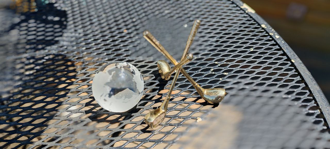 Crystal Globe on Brass Golf Club Stand – Vintage Desk Ornament