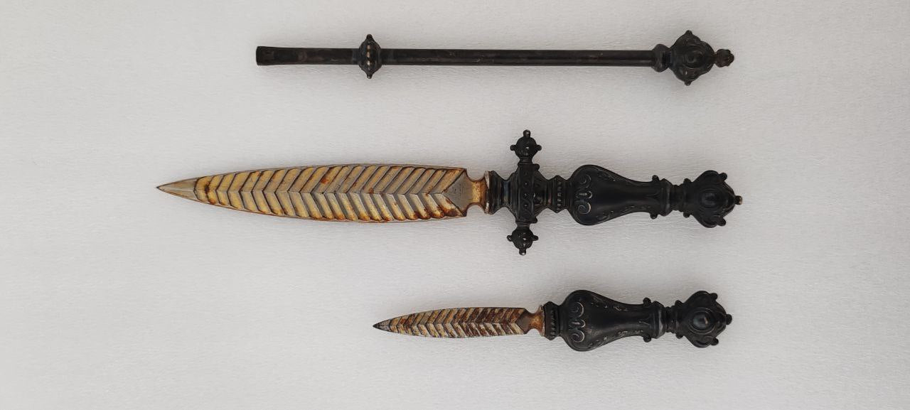 Antique Letter Opener & Wax Seal Handle Set – Ornate Brass & Bronze – Desk Décor