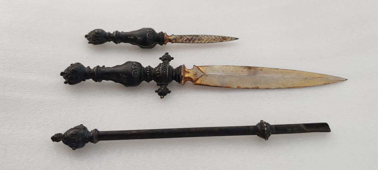 Antique Letter Opener & Wax Seal Handle Set – Ornate Brass & Bronze – Desk Décor