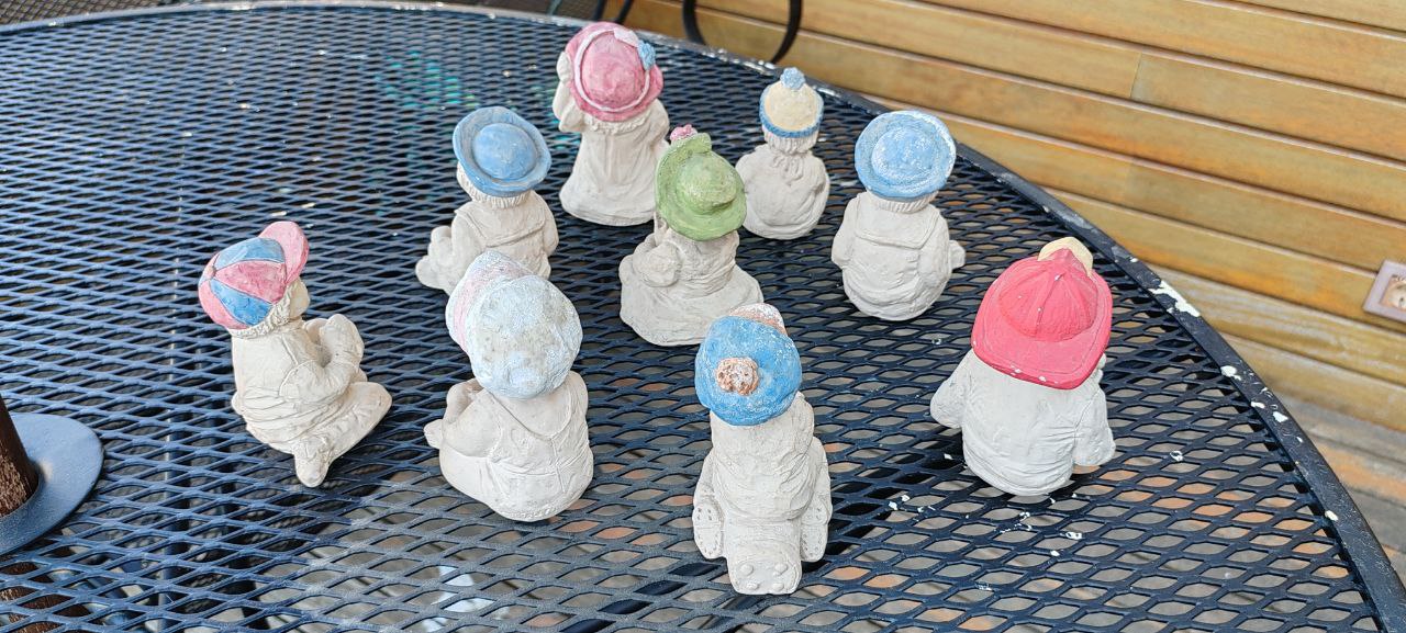 Vintage Austin USA Ceramic Children Figurines – Complete Set of 11 – Hand-Painted Hats – 1980s